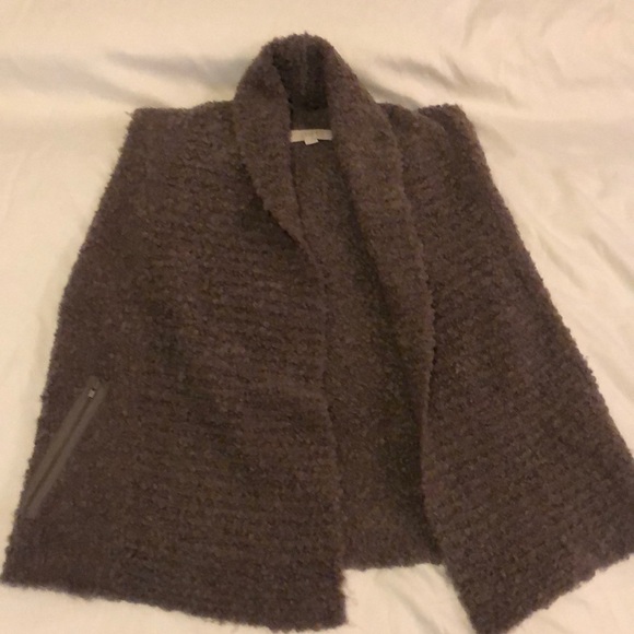 Vest - Picture 2 of 2